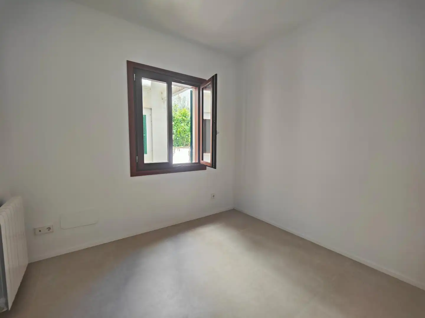 Habitación de Piso de alquiler en  Palma de Mallorca con Aire acondicionado, Calefacción y Balcón