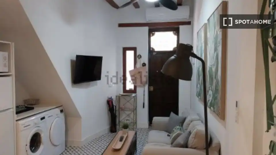 Room in El Cabanyal - El Canyamelar