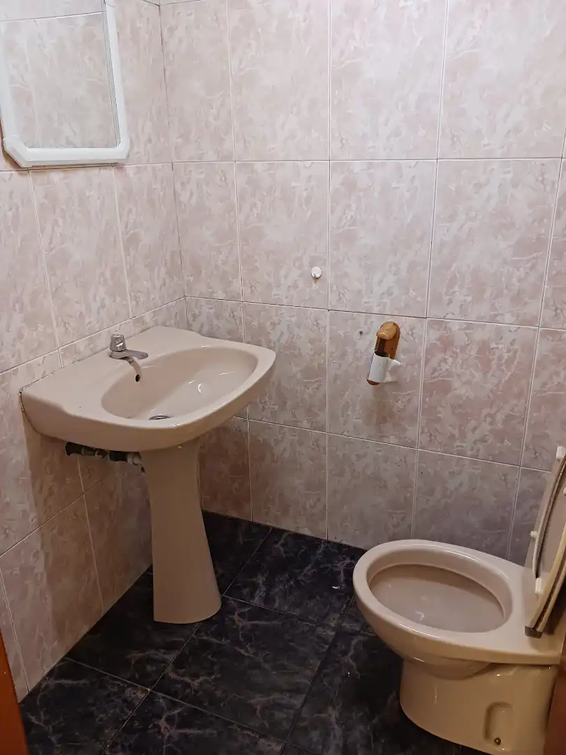 Badezimmer von Fabrikhallen zur Miete in Larache