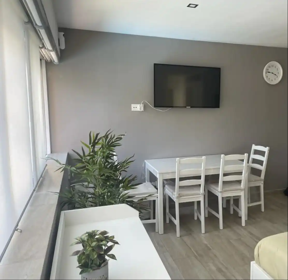 Estudio de alquiler en Castelldefels, Barcelona