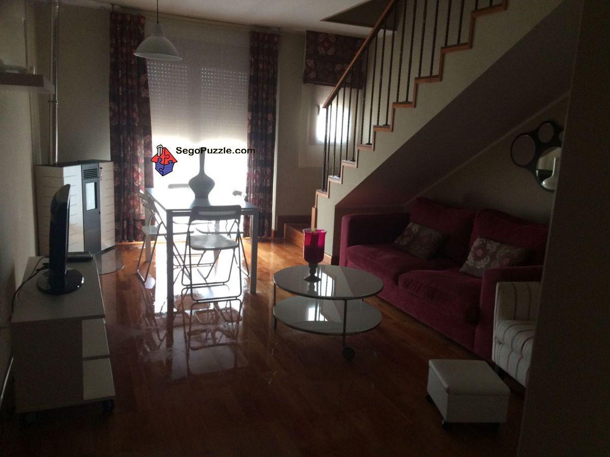 Living room of Flat for sale in Torrecaballeros  with Air Conditioner, Heating and Furnished