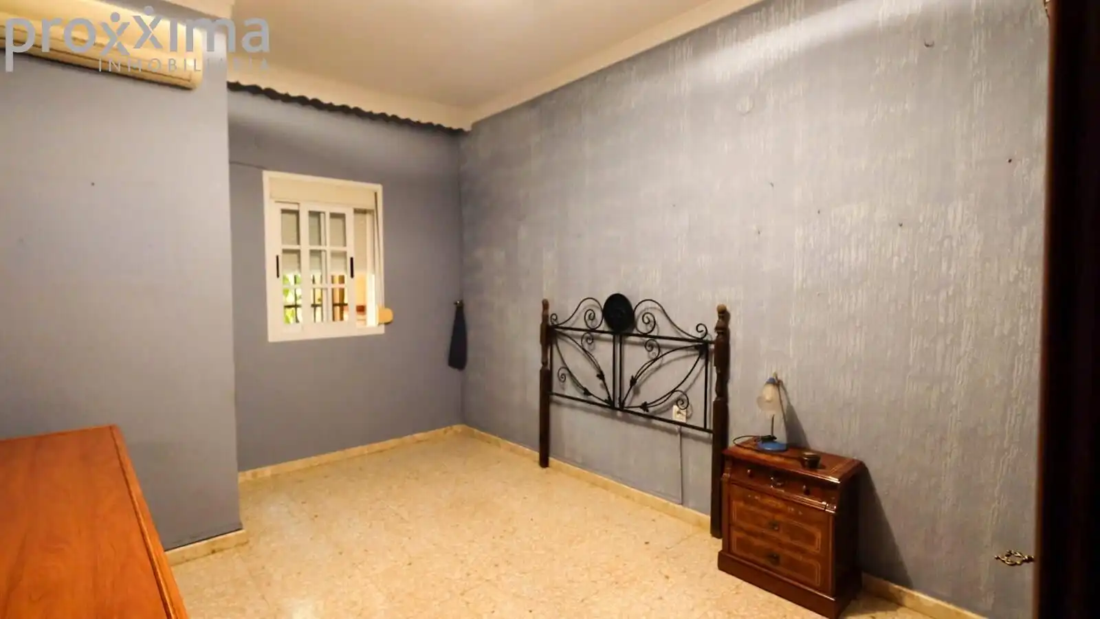 Bedroom of Houses for sale in Sevilla  with Air Conditioner, Terrace and Storage room