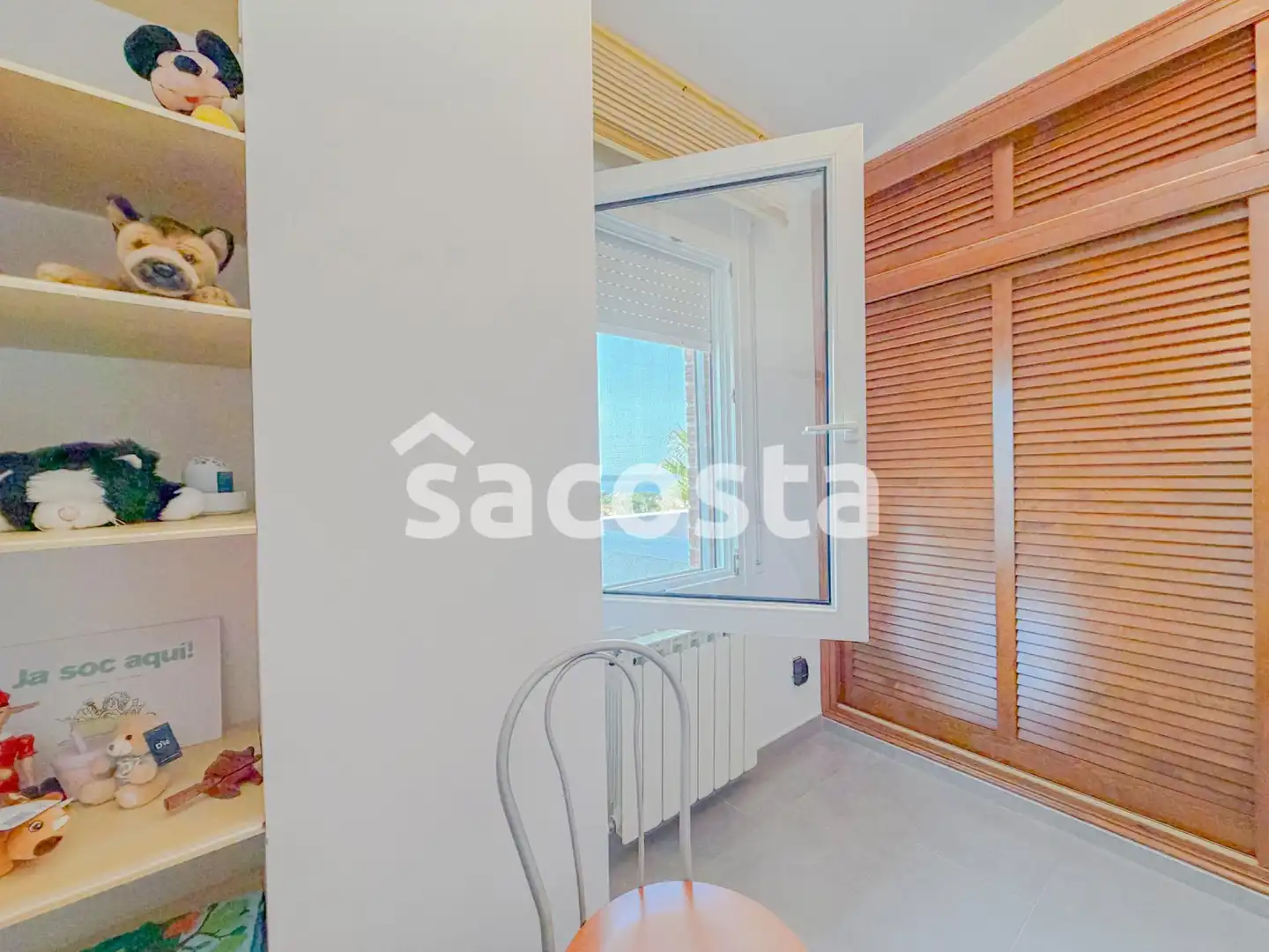 Schlafzimmer von Haus oder Chalet zum Verkauf in Lloret de Mar mit Klimaanlage, Heizung und Terrasse