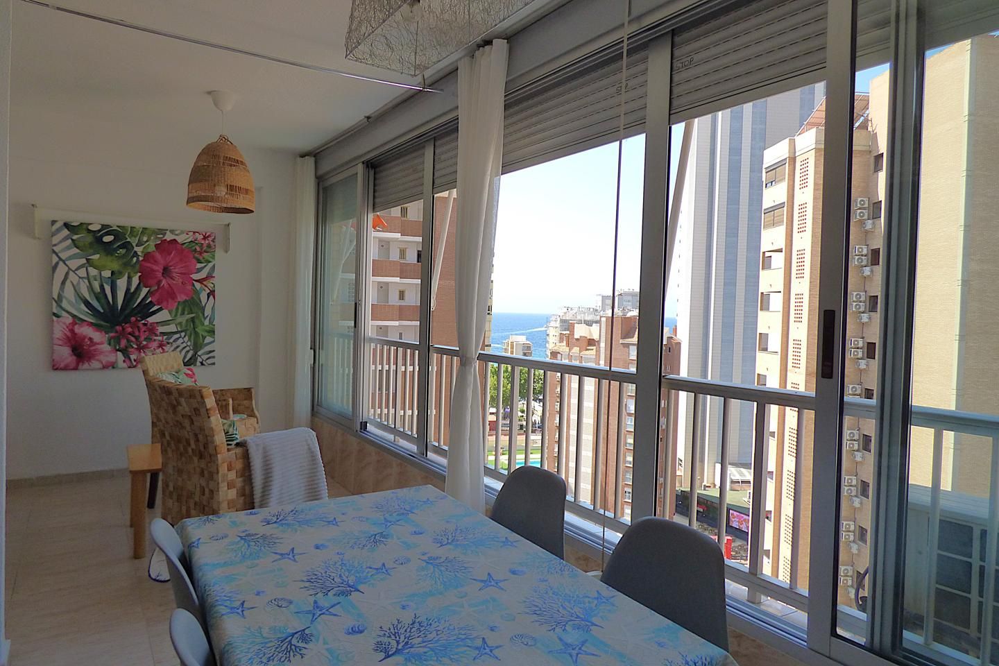 Habitación de Apartamento en venta en Benidorm con Aire acondicionado, Terraza y Piscina