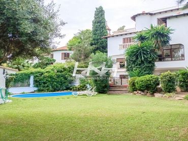 Villa con balcone in vendita a Rocafort