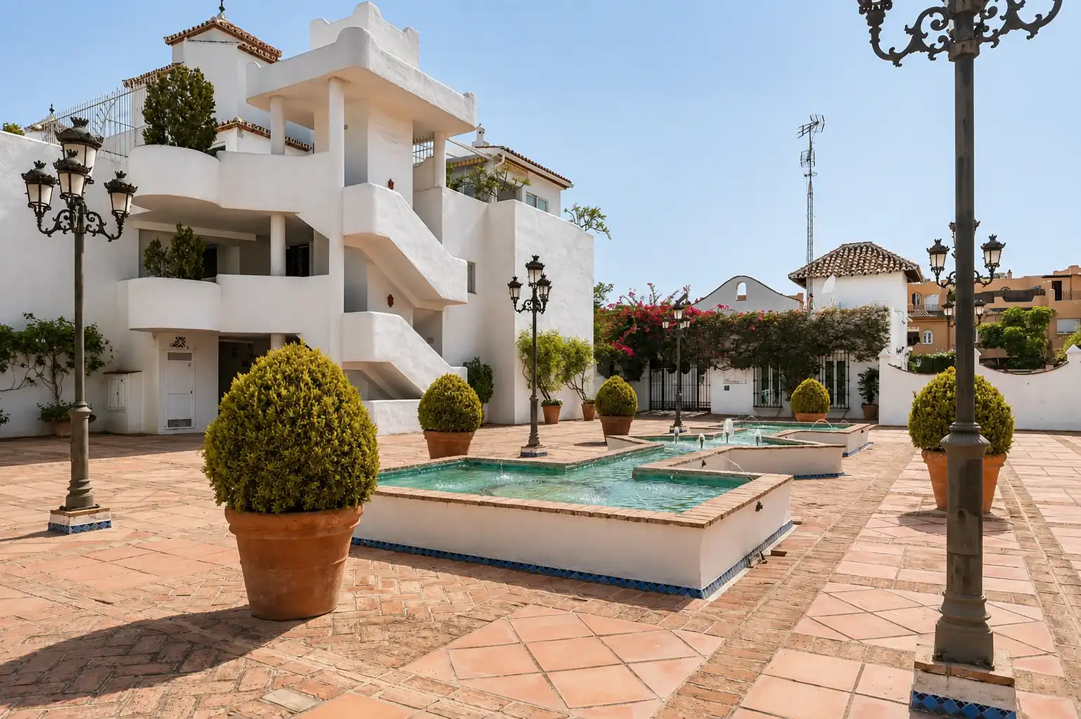 Exterior view of Flat for sale in Marbella  with Air Conditioner, Heating and Terrace