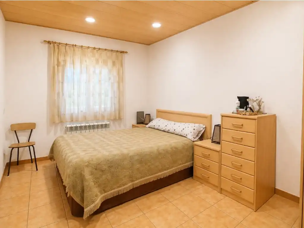 Bedroom of Houses for sale in Torrelles de Foix  with Oven