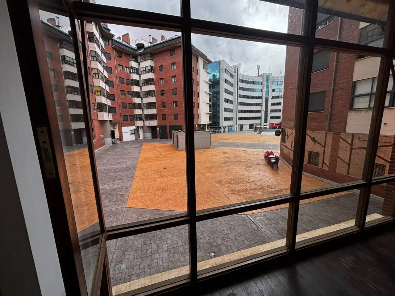 Terrassa de Loft en venda en León Capital  amb Calefacció, Parquet i Traster