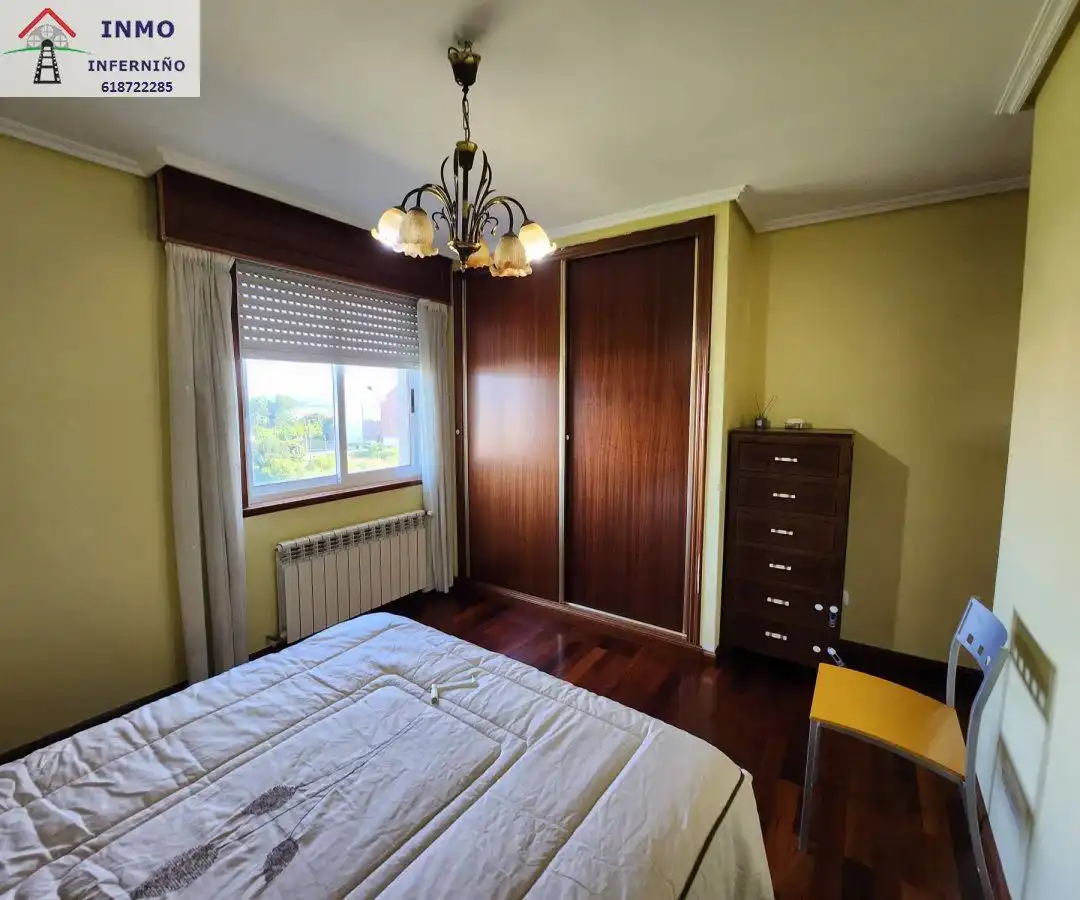 Bedroom of Flat for rent in Ferrol  with Parquet flooring, Storage room and Furnished