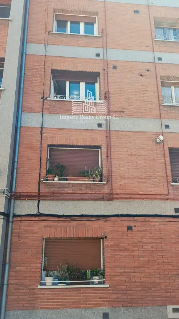 Piso de alquiler en N/A, Sama