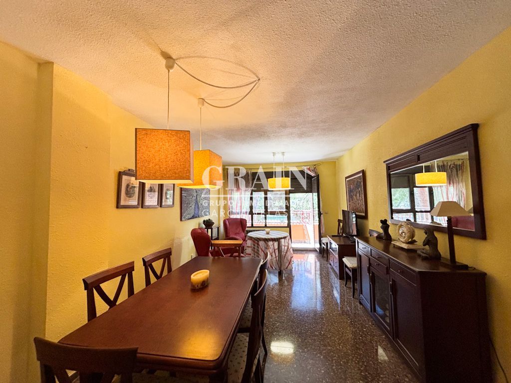 Vista exterior de Piso en venta en  Albacete Capital con Calefacción y Balcón