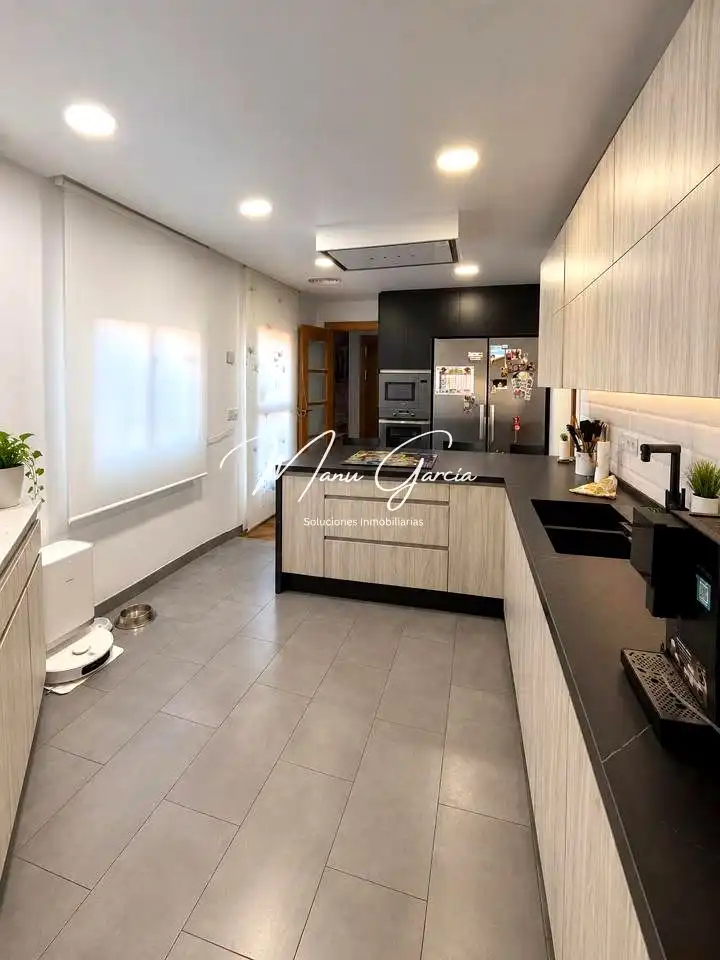 Kitchen of Detached homes for sale in Jardin Lucena