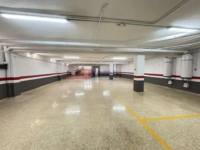 Parking de Apartamento en venta en Valdepeñas con Aire acondicionado, Calefacción y Trastero