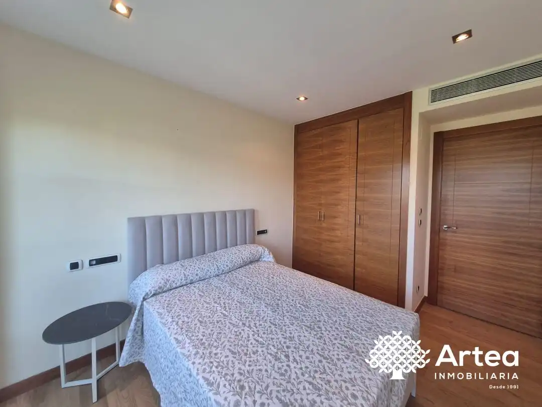 Habitación de Piso de alquiler en Bilbao  con Calefacción, Jardín privado y Horno
