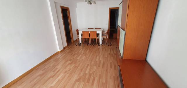 Piso en Alquiler en Poeta Alberola en Nou Moles