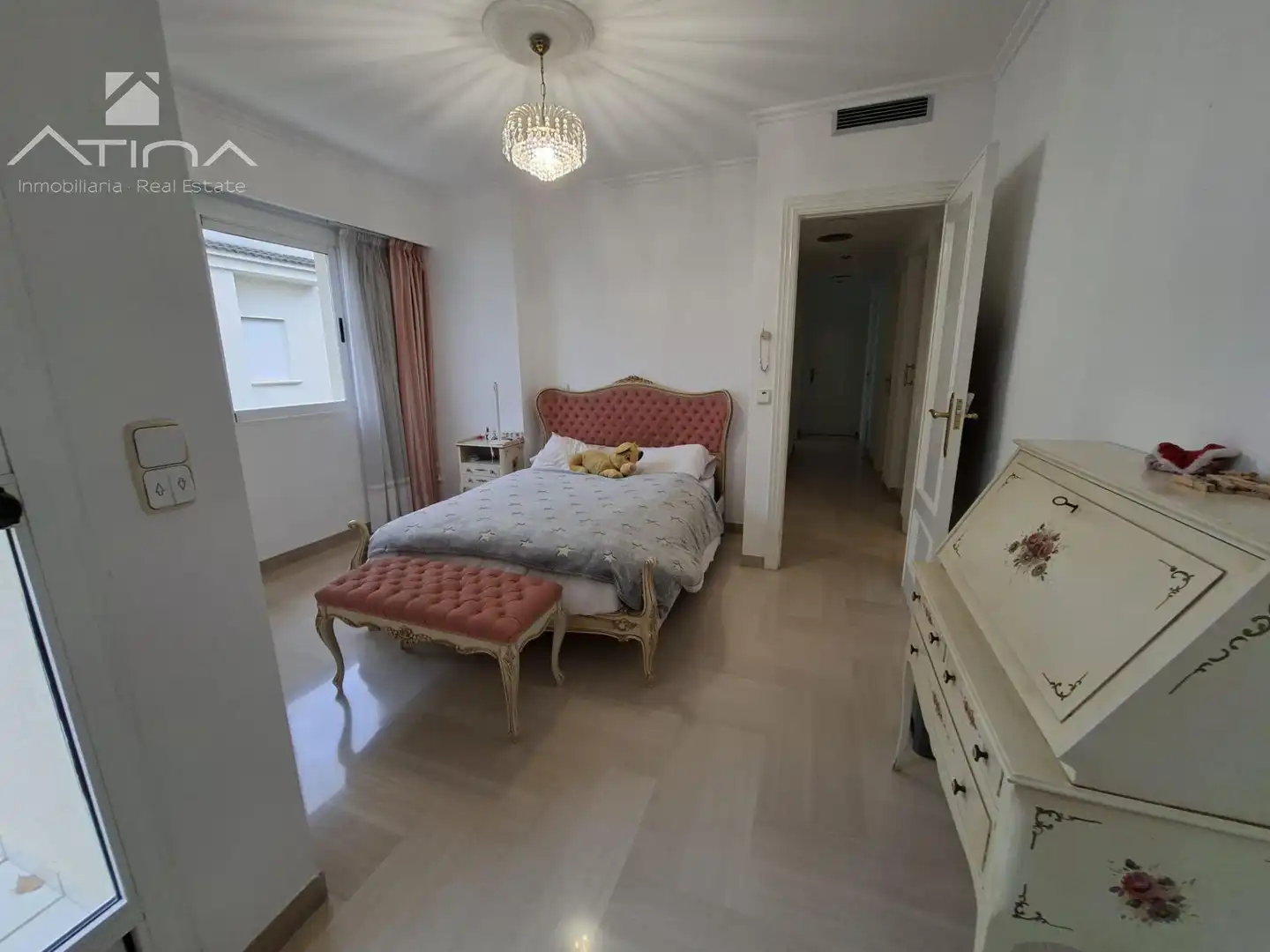 Schlafzimmer von Haus oder Chalet zum Verkauf in Gandia mit Klimaanlage, Privatgarten und Terrasse