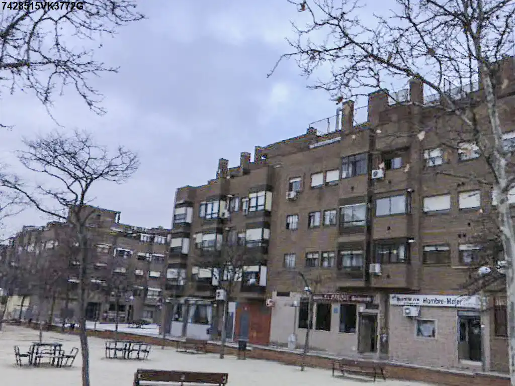 Einzelparkplatz zum Verkauf in Latina, imagen 8
