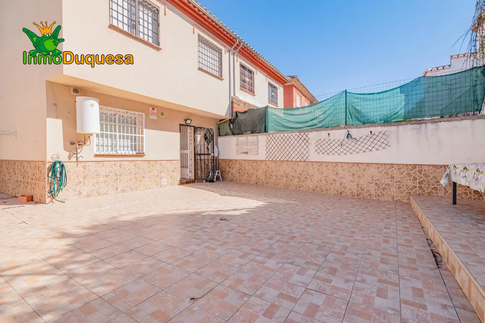 Semi-detached house with terrace for sale in Jun