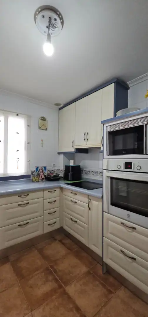 Cocina de Piso en venta en Puertollano con Calefacción y Amueblado