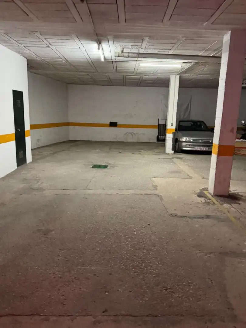 Parcheggio in vendita a V Centenario - Piletas - Capuchinos, imagen 3