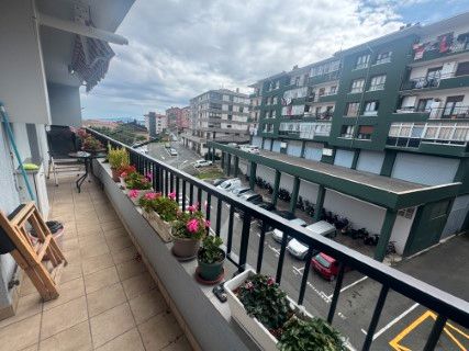Vista exterior de Pis en venda en Getaria amb Terrassa, Traster i Moblat