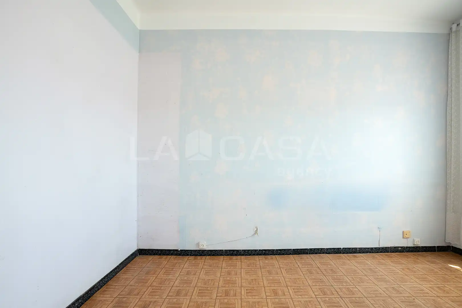 Piso en venta en Barcelona con Balcón