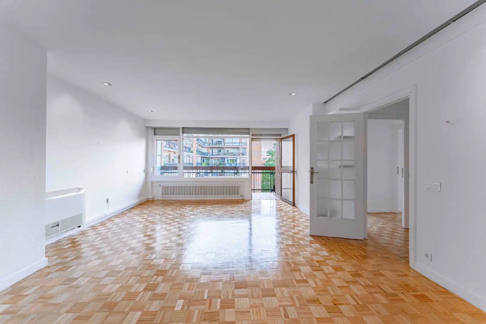 Piso con terraza en alquiler en Calle de Arapiles