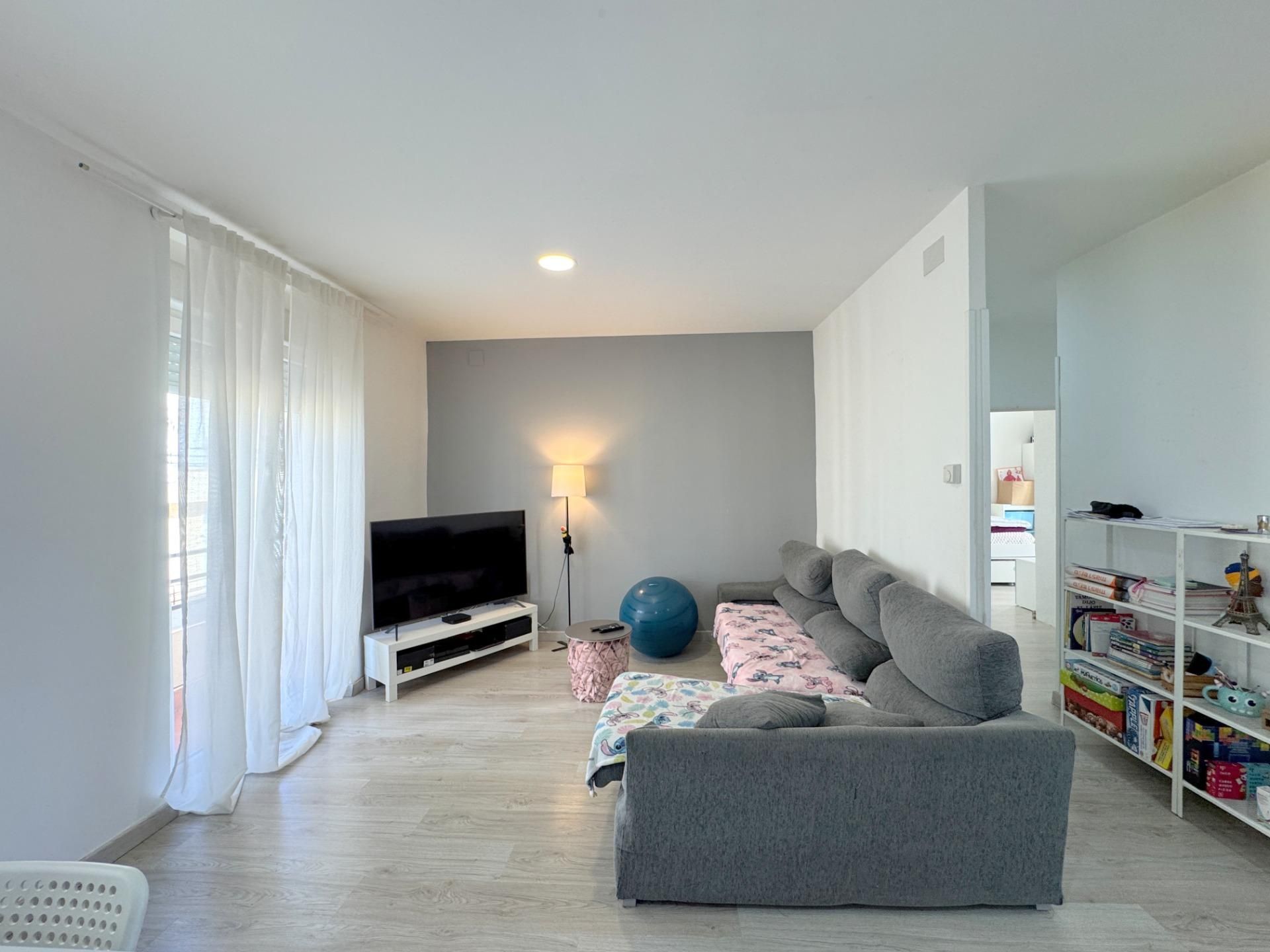 Sala d'estar de Pis en venda en Ávila Capital amb Calefacció i Balcó