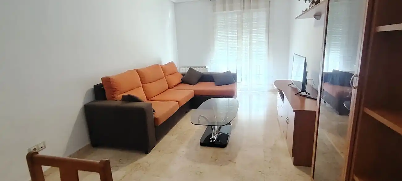 Sala de estar de Piso de alquiler en Linares con Aire acondicionado, Calefacción y Piscina