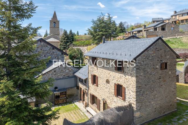 Casa-chalet en Venta en Carrer Escoles, 3 en Bolvir
