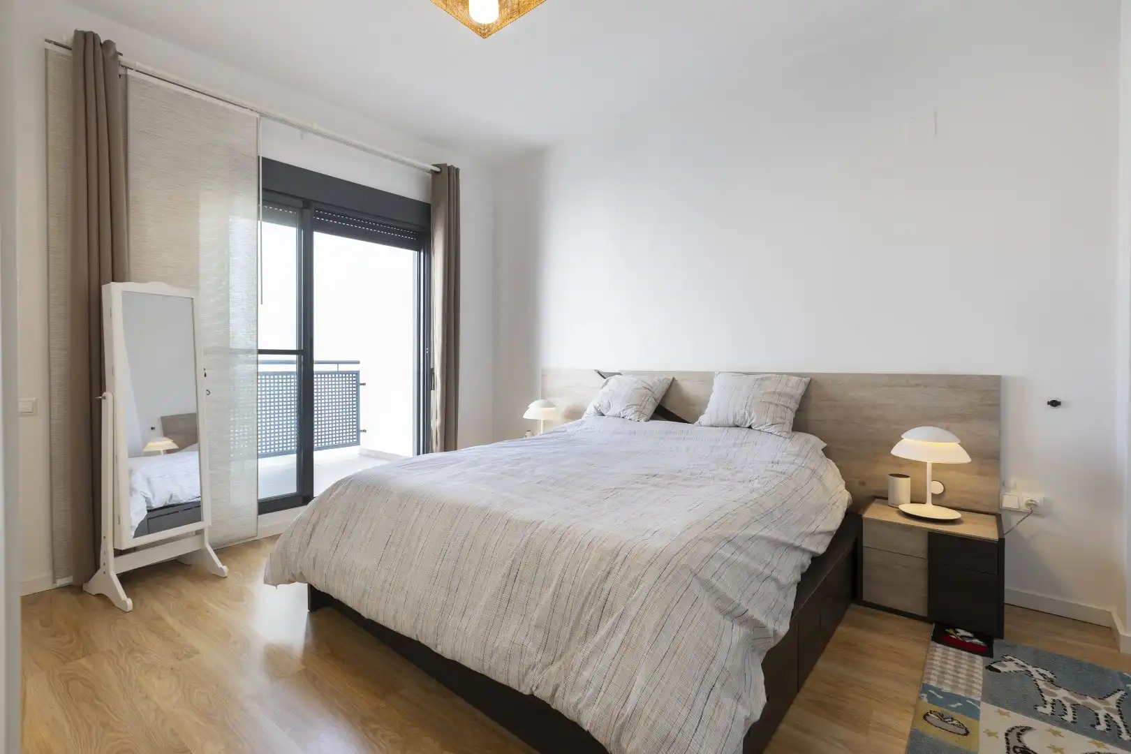 Habitación de Casa adosada en venta en San Antonio de Benagéber con Aire acondicionado, Calefacción y Terraza