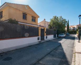 Exterior view of House or chalet for sale in Pinos Genil  with Air Conditioner, Heating and Private garden