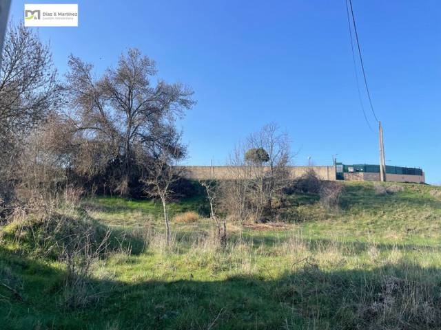 Terreno residencial en Venta en Garrafe de Torío