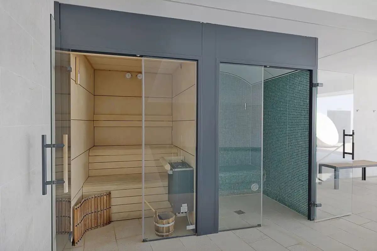 Bany de Apartament en venda en Torremolinos amb Aire condicionat, Calefacció i Sauna