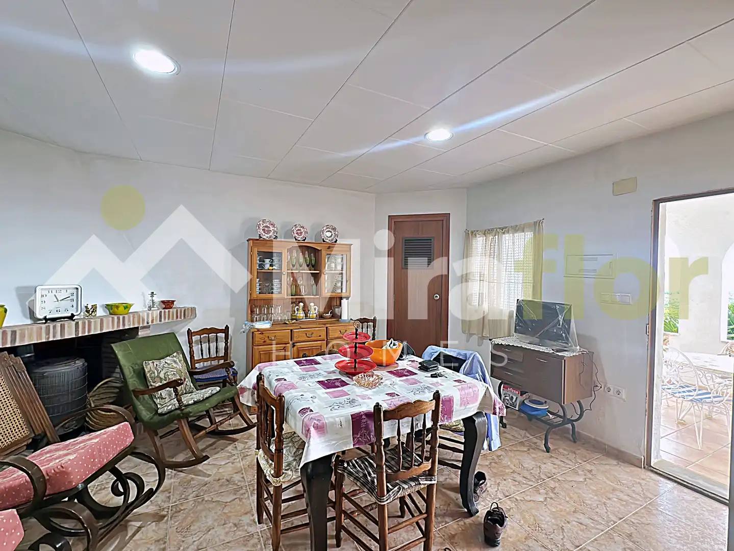 Sala de estar de Finca rústica en venta en Pego con Jardín privado, Terraza y Amueblado