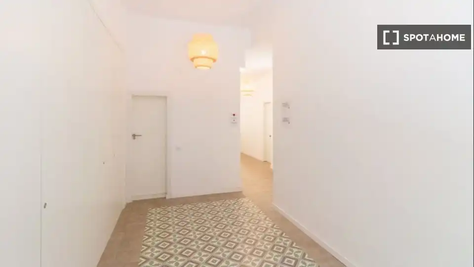 Appartamento con terrazza in affitto a Ciutat Vella, imagen 18