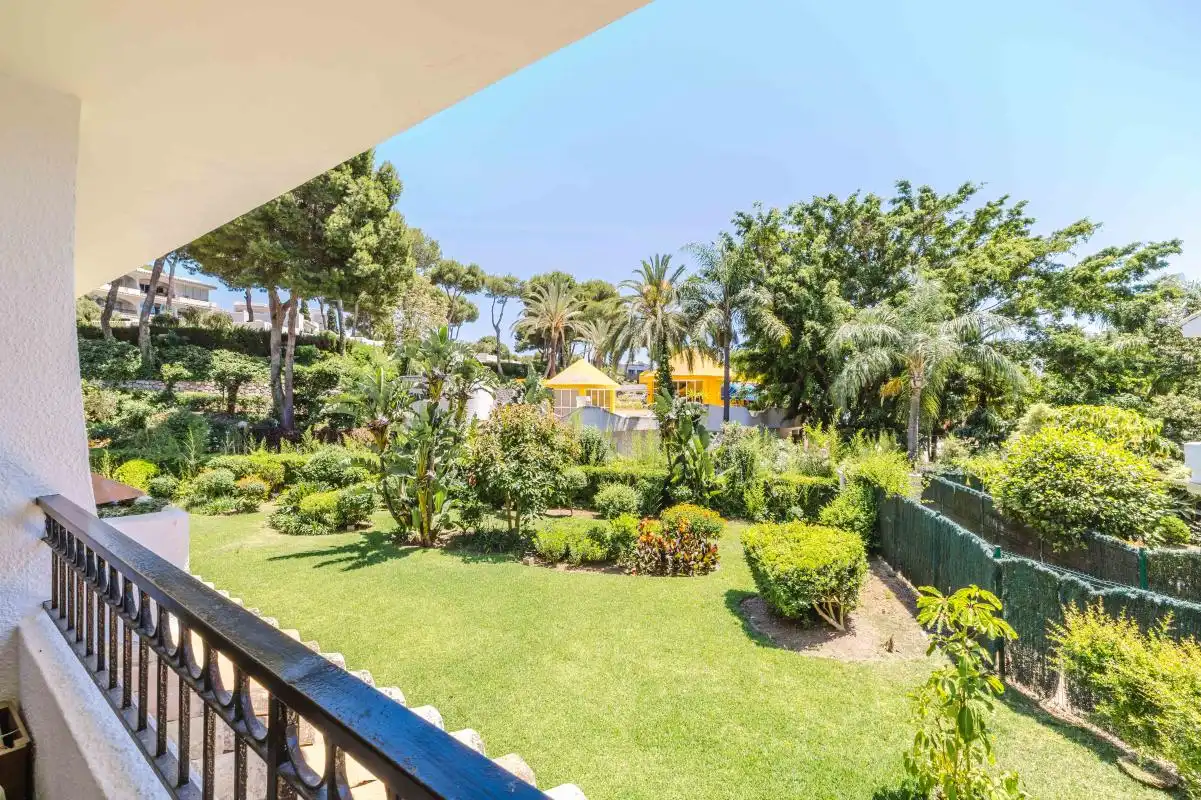 Jardí de Pis en venda en Mijas amb Aire condicionat, Calefacció i Jardí privat