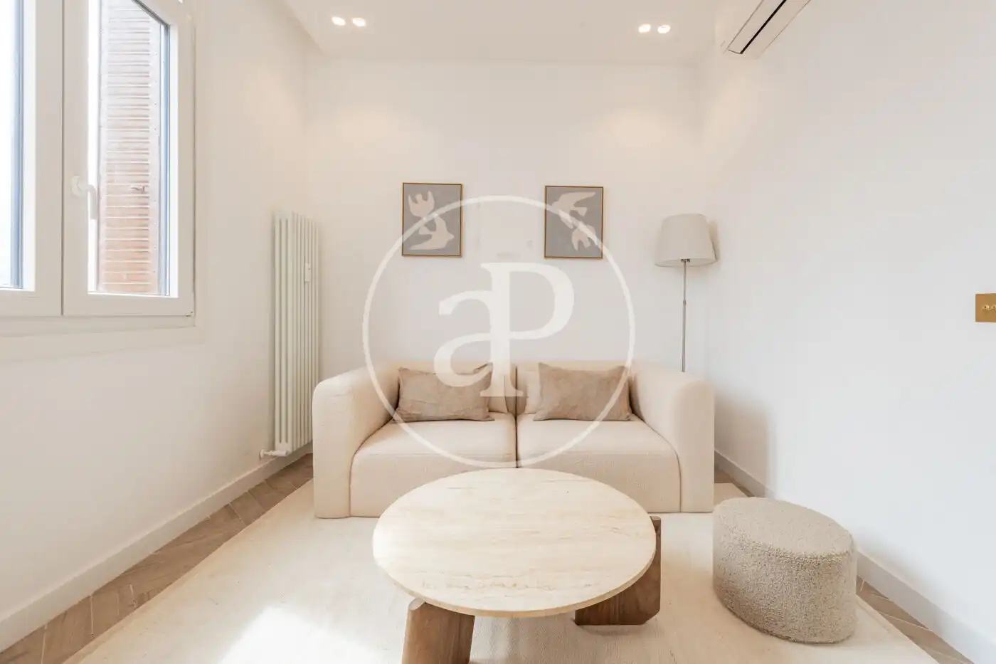 Living room of Flat for sale in Madrid  with Air Conditioner, Heating and Terrace