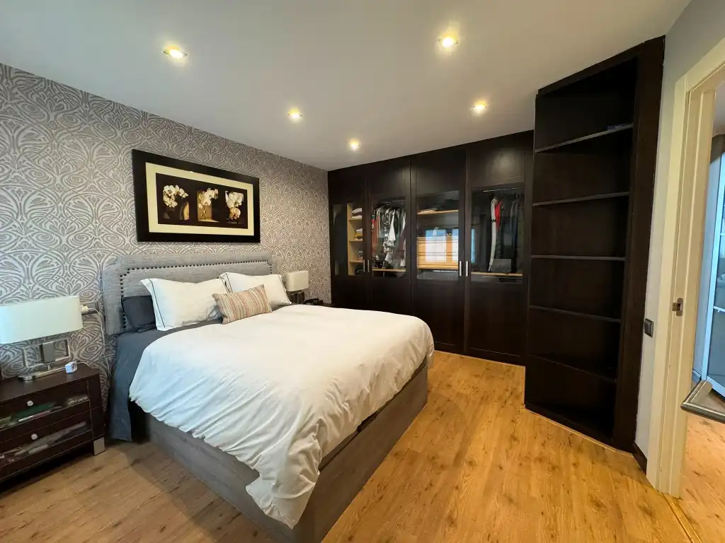 Habitación de Piso en venta en Gijón  con Calefacción, Parquet y Horno