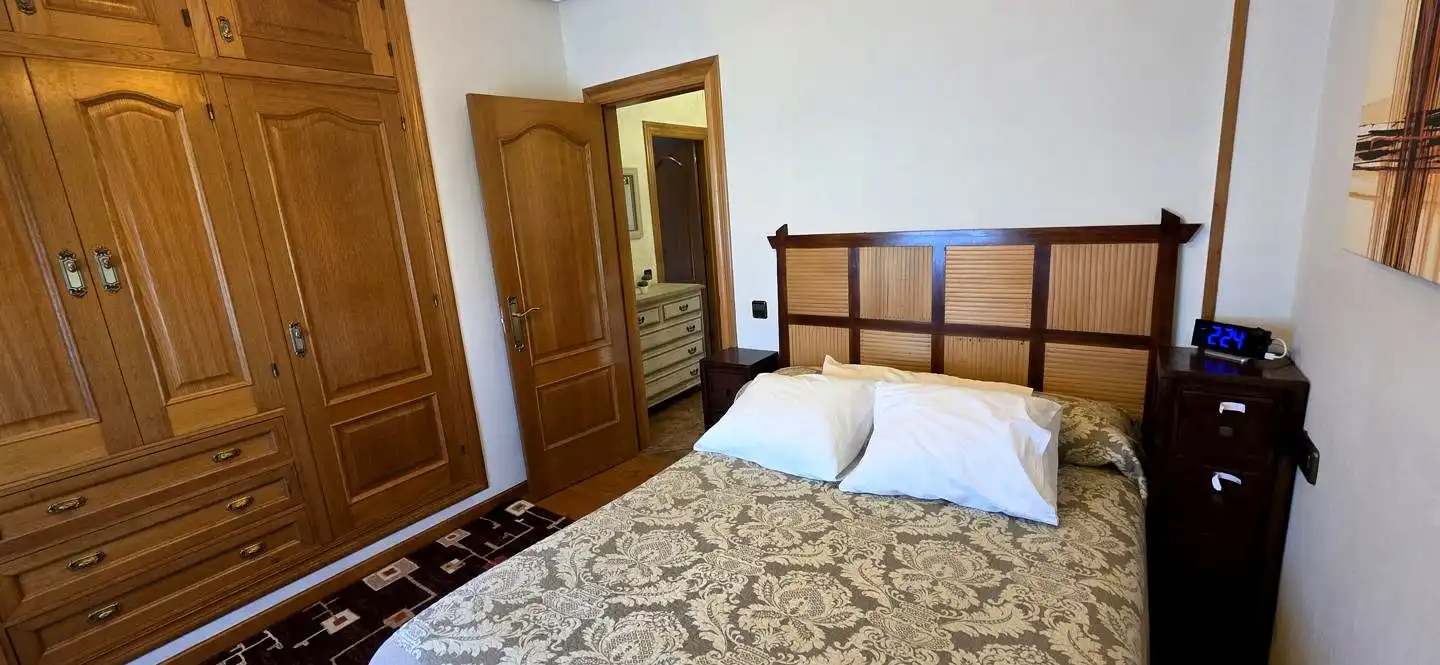 Bedroom of Houses for sale in Valdés - Luarca  with Heating, Private garden and Parquet flooring