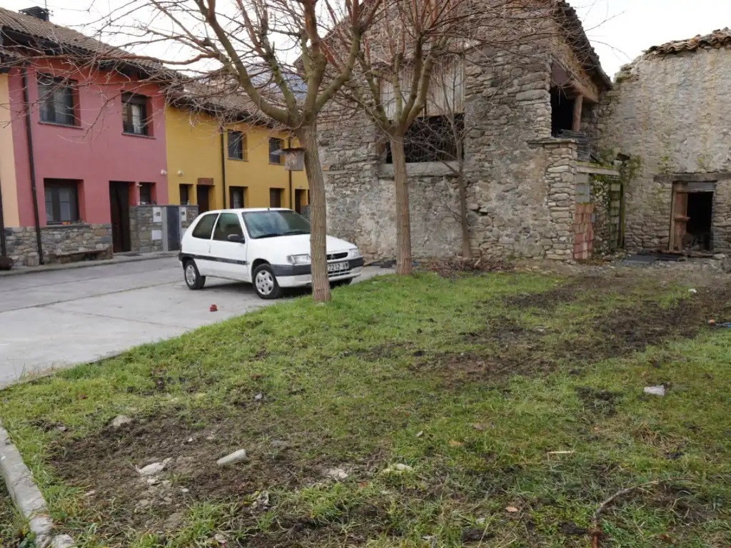 Buildings for sale in Diseminados Afueras Navarri, 1, Foradada del Toscar