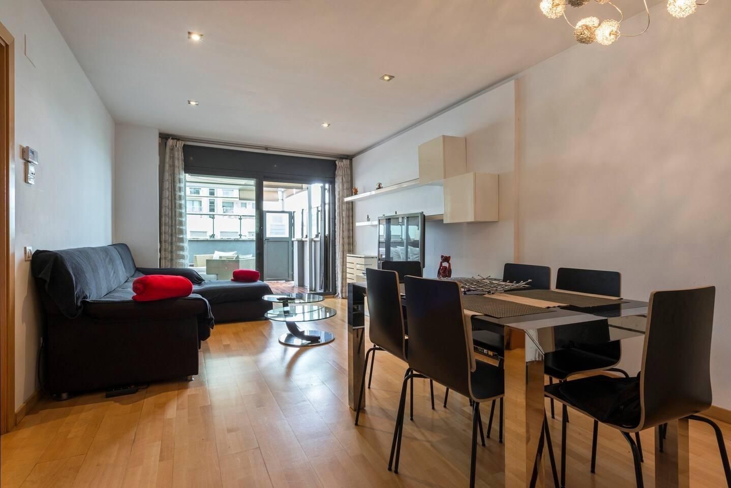 Sala d'estar de Pis en venda en Badalona amb Aire condicionat, Jardí privat i Terrassa