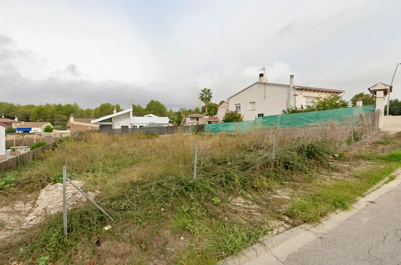 Residential land for sale in Calafell Park