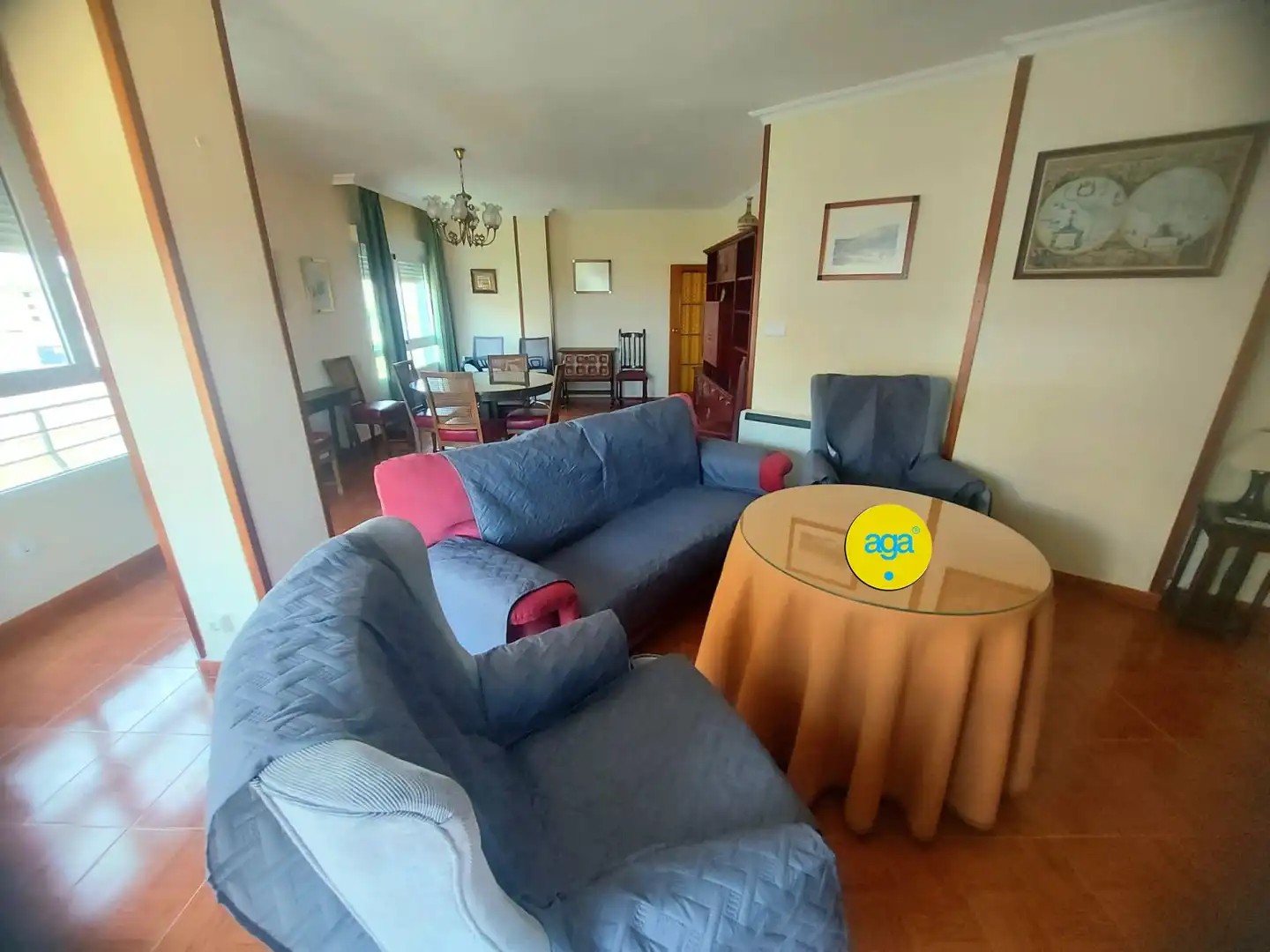 Sala d'estar de Pis de lloguer en Jaén amb Moblat i Balcó
