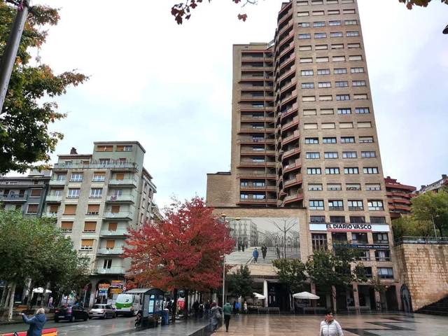 Edificio en Venta en Untzaga Plaza en Eibar