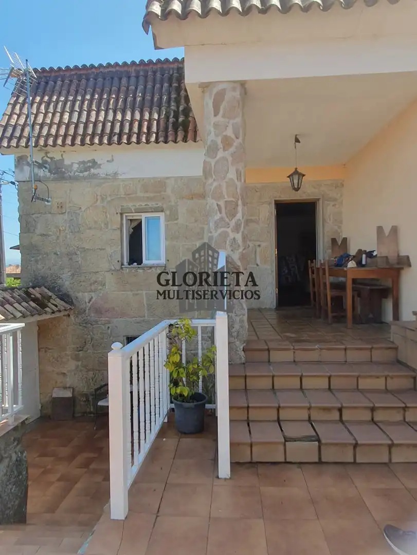 Exterior view of Houses for sale in Vigo   with Heating, Parquet flooring and Terrace