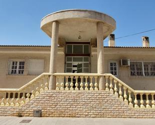 Vista exterior de Casa o xalet en venda en Redován amb Aire condicionat, Jardí privat i Terrassa