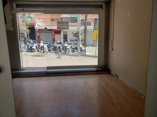 Local comercial en Venta en N/A en La Guineueta
