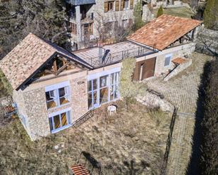 Exterior view of House or chalet for sale in Lles de Cerdanya  with Private garden