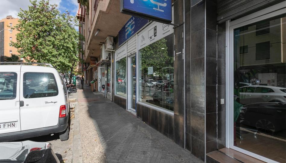 Photo 1 of Premises to rent in  Pdta Francisco Javier Cob, Avda. Federico Garcia Lorca - Nueva Estación Autobuses, Granada